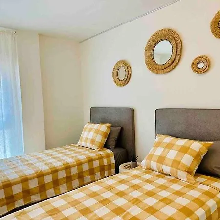 Pepes 3 & Parking Apartment Torremolinos