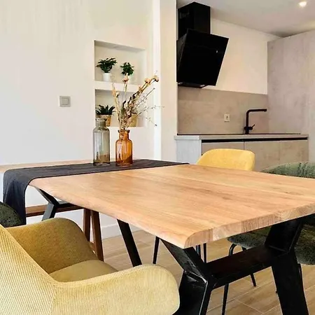 Pepes 3 & Parking Apartament Torremolinos