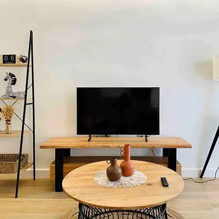 Pepes 3 & Parking Apartament *